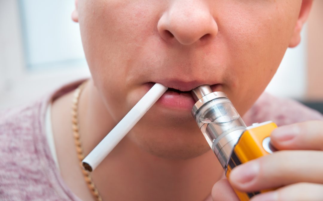 does-vaping-make-your-teeth-yellow-like-smoking-does-luckee-vape