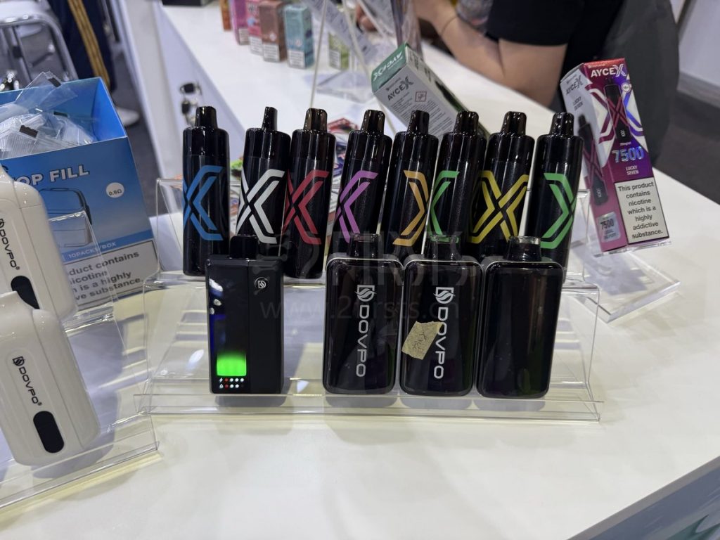 Voice-controlled screen displays vape