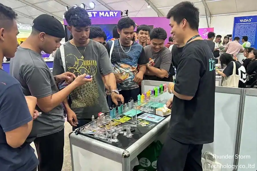 luckee vape show (2)